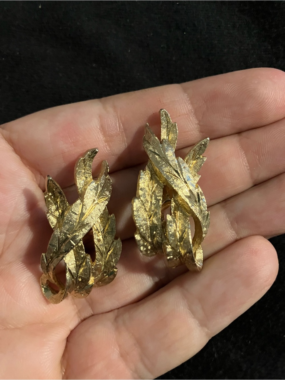 Monet Gold Leaf Cluster Clip Earrings
